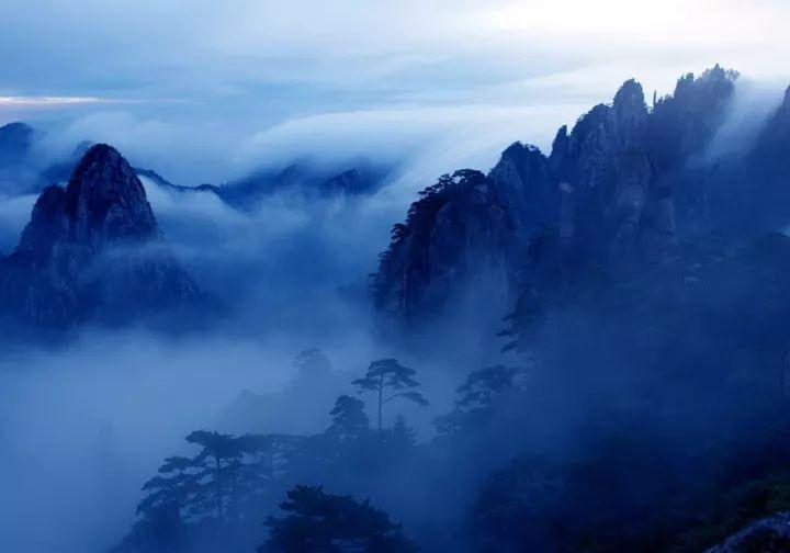 小镇惊魂