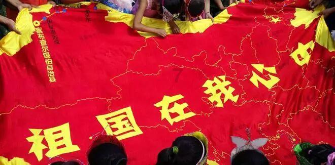 湖人交易倒计时?两将反常一幕曝光:八村塁神秘手势,拉塞尔呆滞擦泪